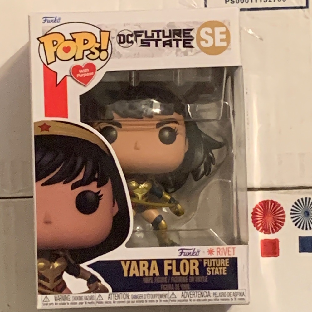 Yara flor future state Funko pop (NWT)